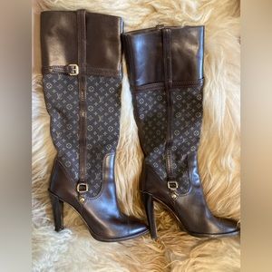 Louis Vuitton Mini Lin monogram canvas and leather high boots - authentic